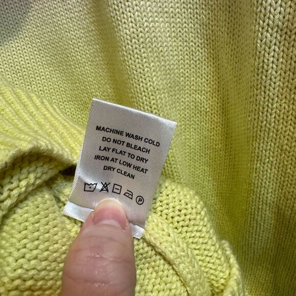 One Grey Day NWT Ombré Knit Pullover Hoodie in Pink/Yellow Size Small - Picture 6 of 7